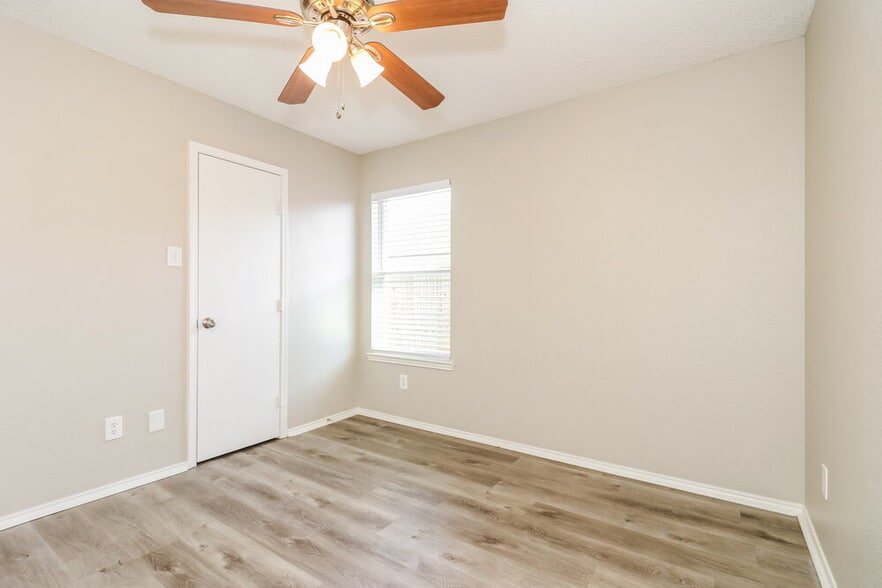 Building Photo - 1024 Stockton Dr