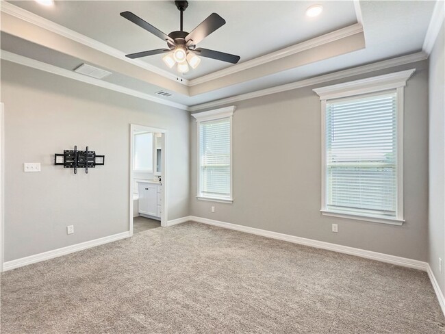 Building Photo - 2713 Colony Vis Ct