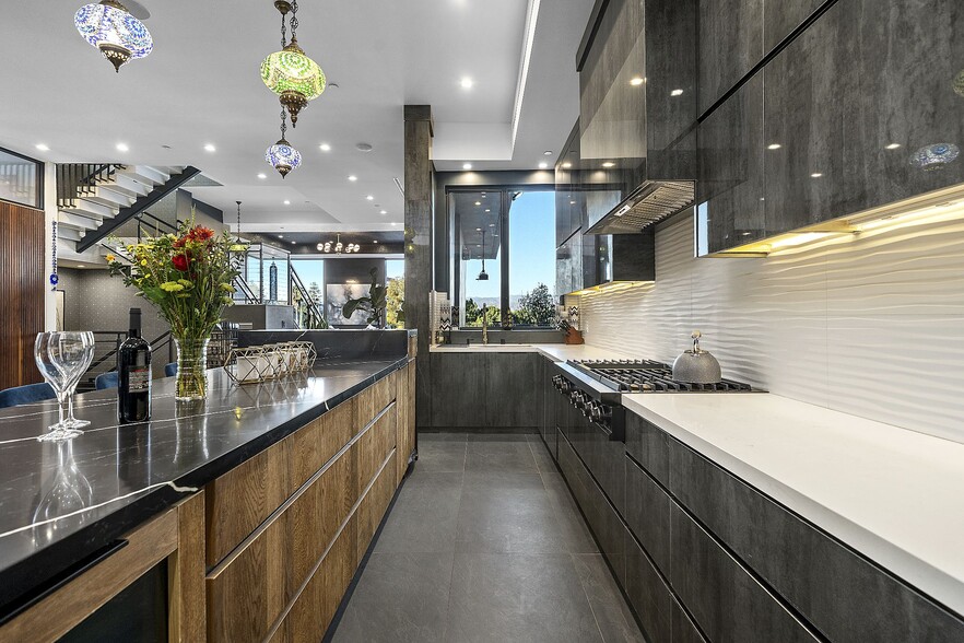 Building Photo - 3712 Broadlawn Dr