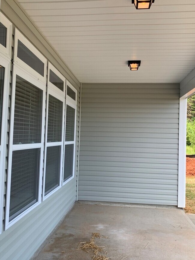Building Photo - 5712 Oakgate Dr