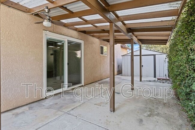 Building Photo - 3835 E Oak Ave