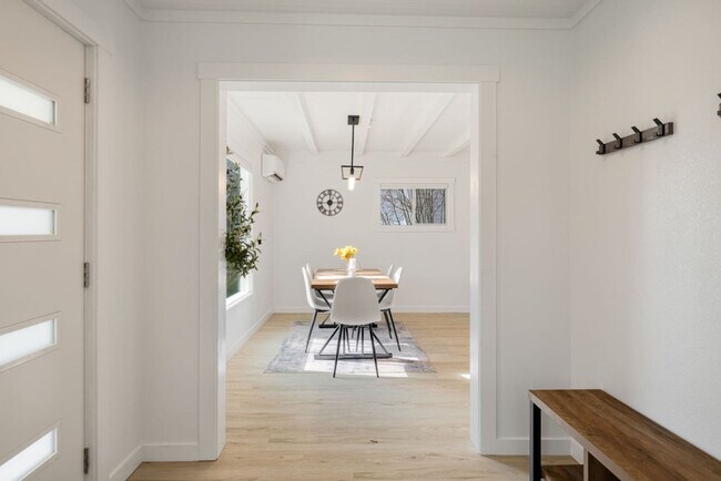 Building Photo - 3413 N 8th St