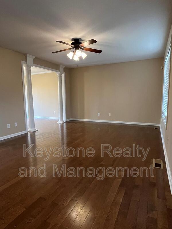 Building Photo - 1418 Bruceton Dr