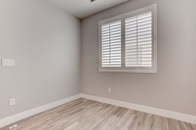 Building Photo - 9020 Nopah Peak Ct