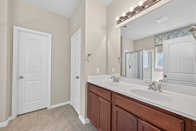 Building Photo - 6143 Norwood Meadows Ln