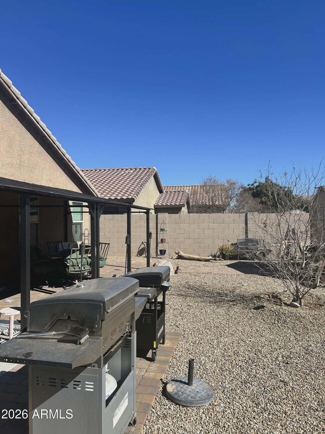 Building Photo - 11005 E Verbina Ln