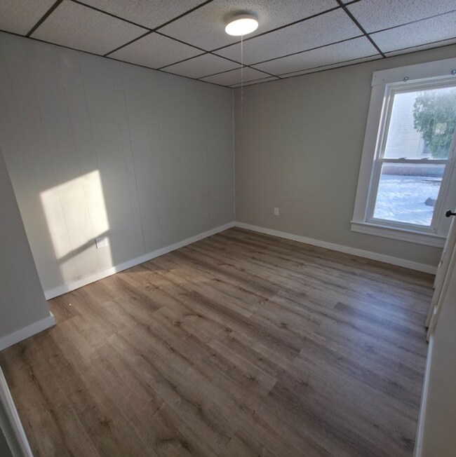 Building Photo - 1378 E 187th St