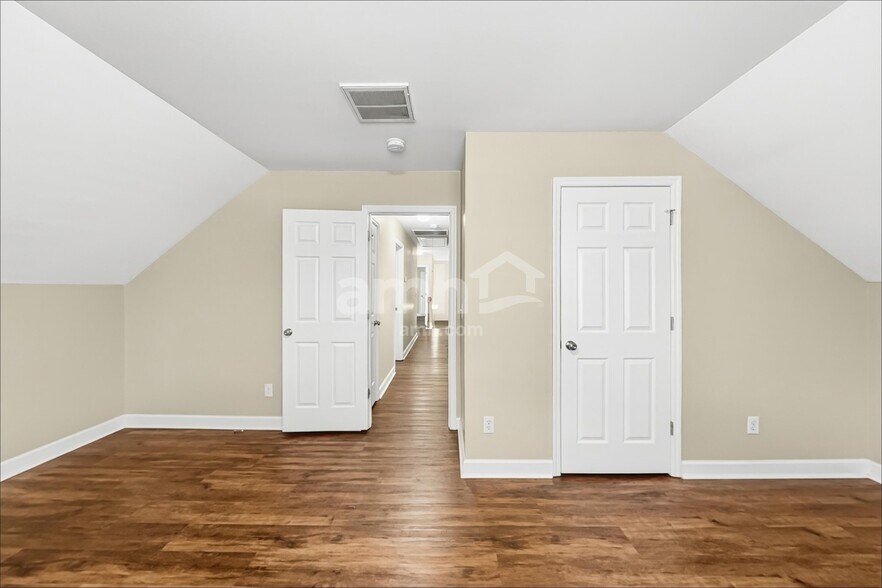 Building Photo - 202 Curico Ln