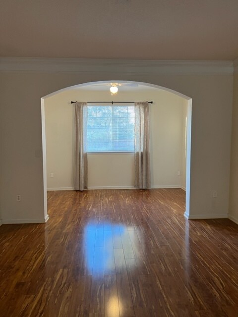 Building Photo - 9857 Baywinds Dr