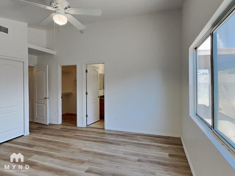 Building Photo - 6412 E David Dr