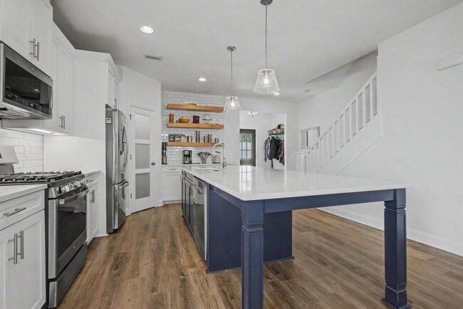 Building Photo - 2508 Mount Vernon Ln