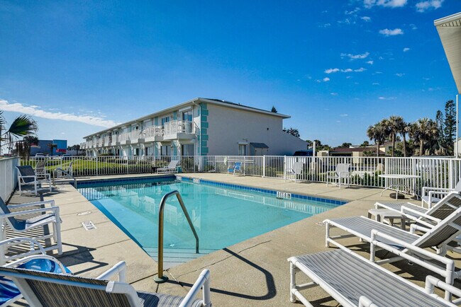 Building Photo - 2470 Ocean Shore Blvd