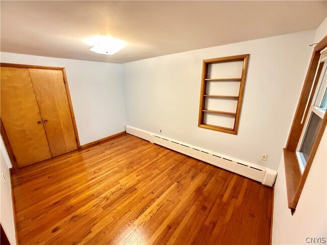 Building Photo - 280 Cherry St