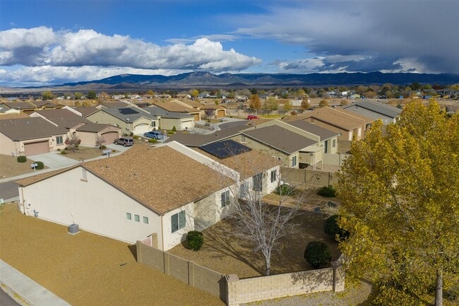 Building Photo - 3 bedroom, 2 bathroom Townhome in Granville