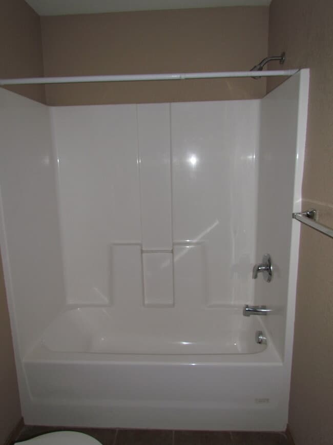 Building Photo - Available November 27th!!