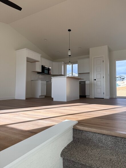 Building Photo - 5304 Silverton St