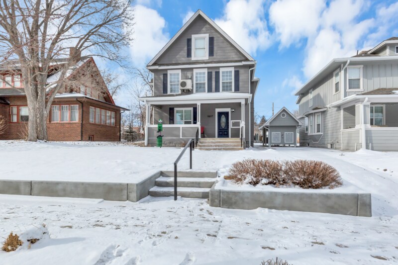 Building Photo - 1617 10th Ave