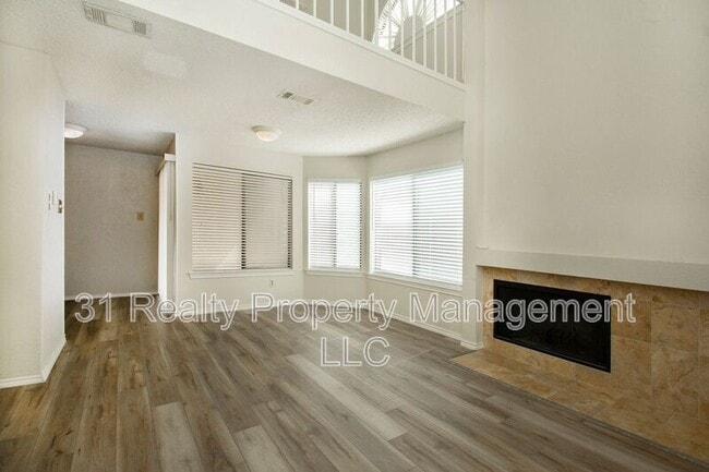 Building Photo - 4242 N Capistrano Dr