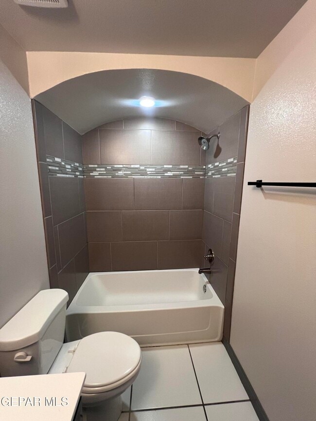 Building Photo - 807 HC Gilbert Minjares Dr