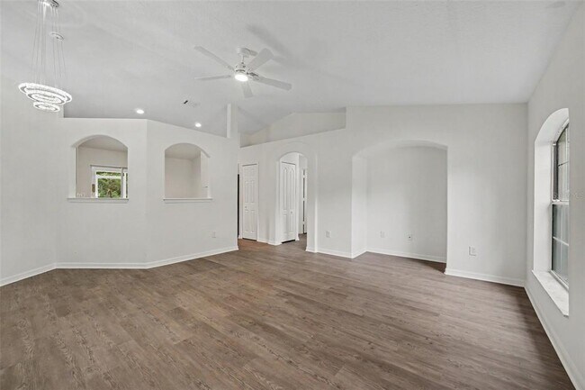 Building Photo - 30 Piermount Ln