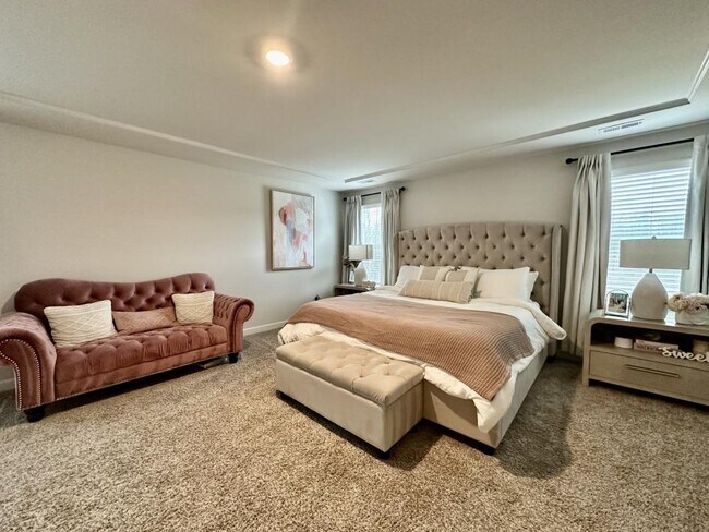 Building Photo - 6212 Hailstone Rd