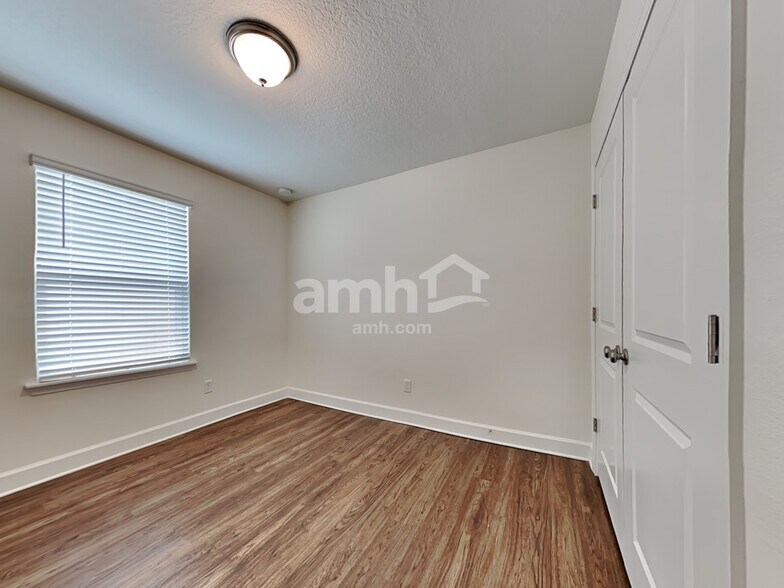 Building Photo - 8583 Highfield Ave