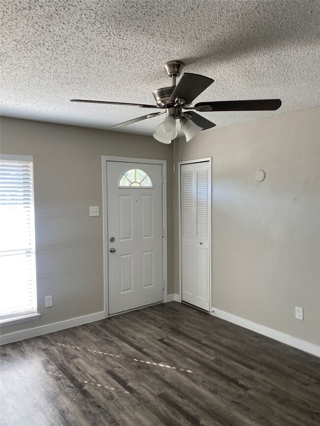 Building Photo - 4935 Quailgate Dr