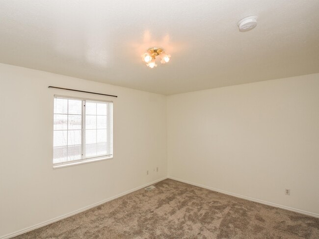 Building Photo - 105 Penhurst Pl