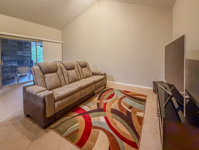 Building Photo - 2574 Marilee Ln