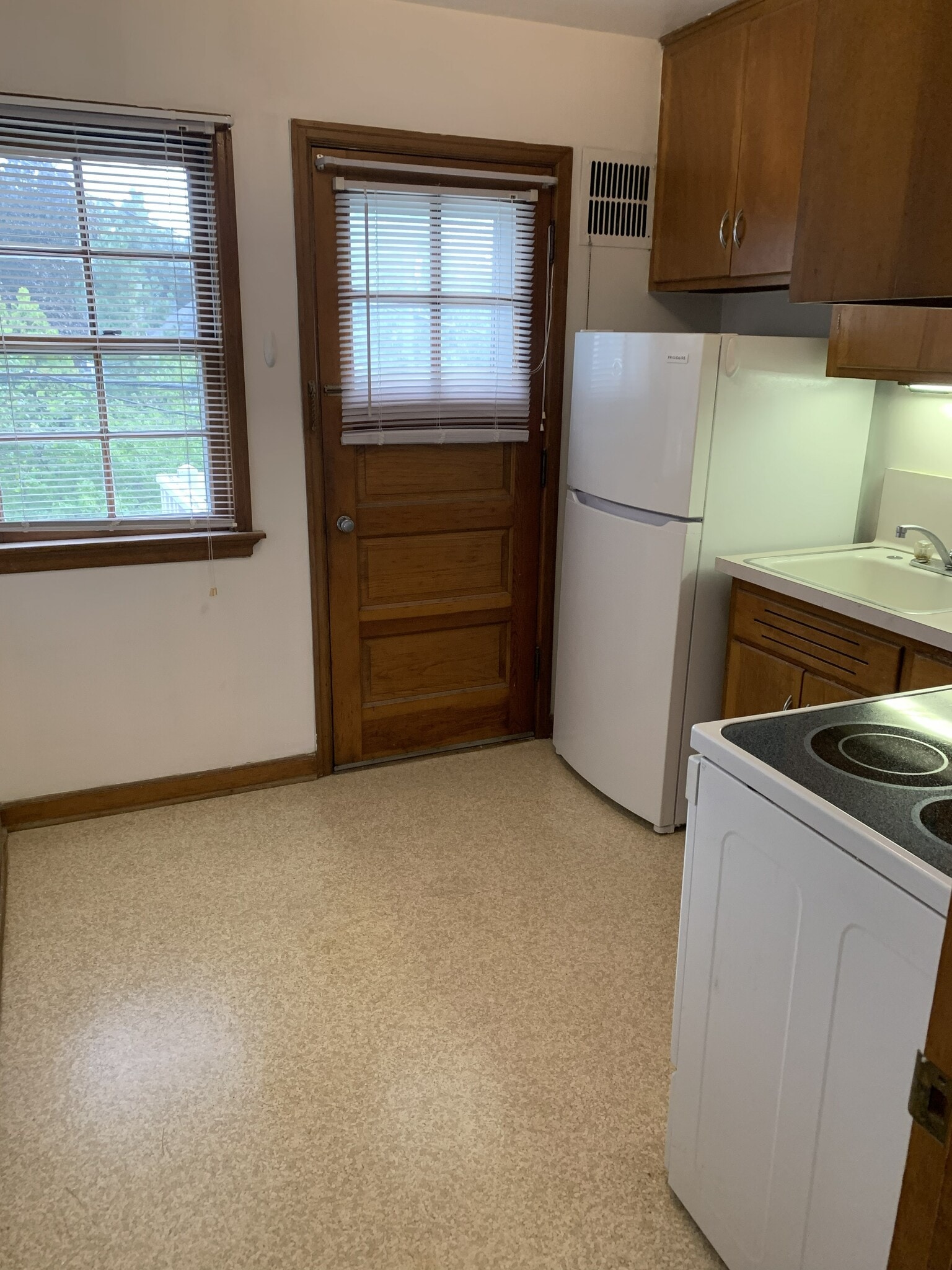Kitchen - 8329 W North Ave