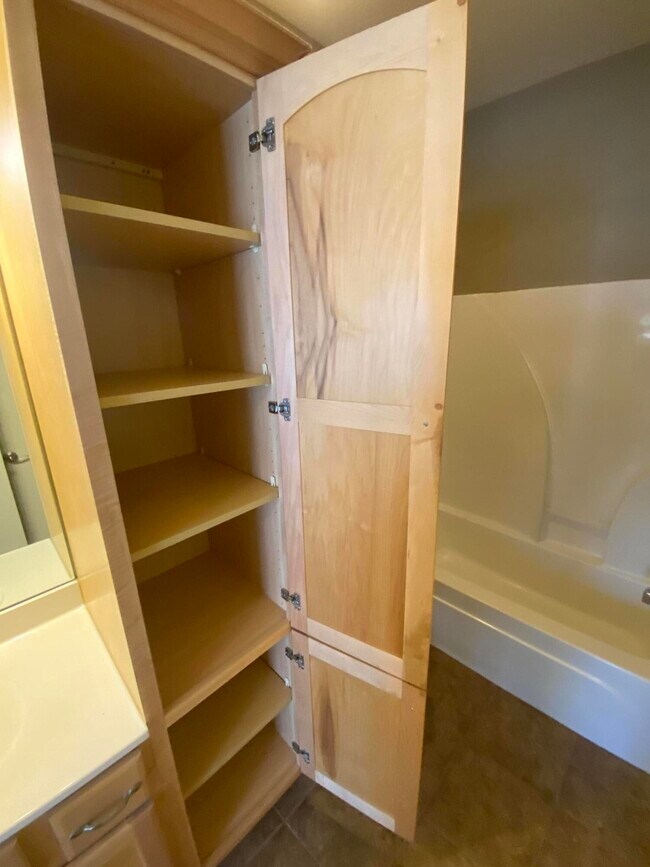 Building Photo - 4100 W Worley St