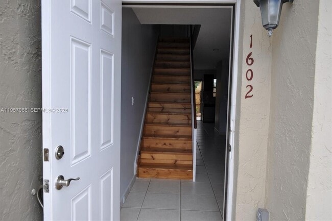 Building Photo - 6100 SW 130th Ave