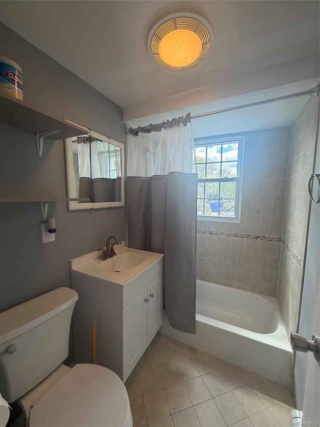 Building Photo - 48 Oakland Ave