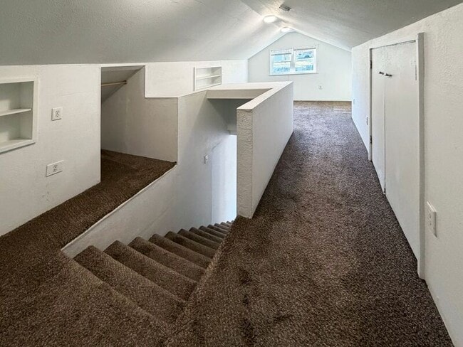 Building Photo - 3511 Willamette St