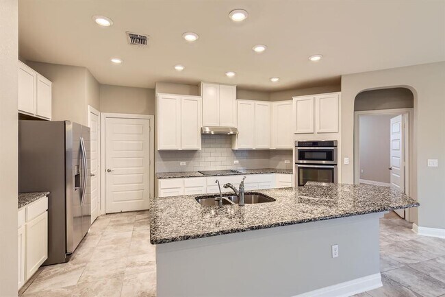 Building Photo - 1609 Arial Dr