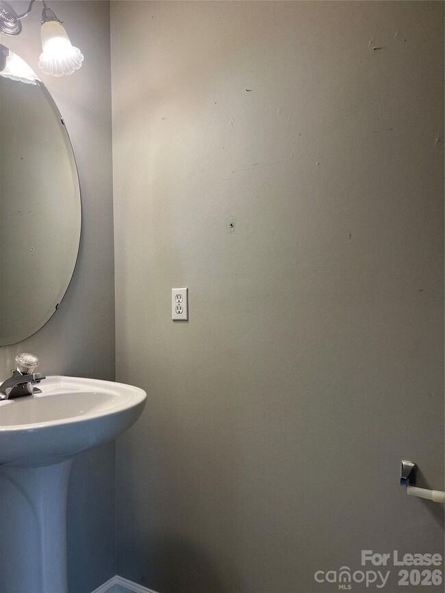 Building Photo - 8378 Chaceview Ct