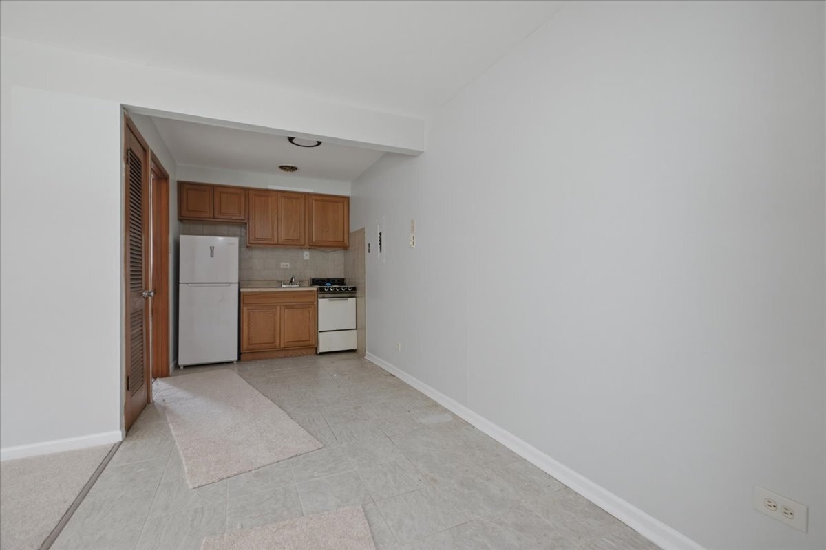 Building Photo - 6250 W 64th Pl