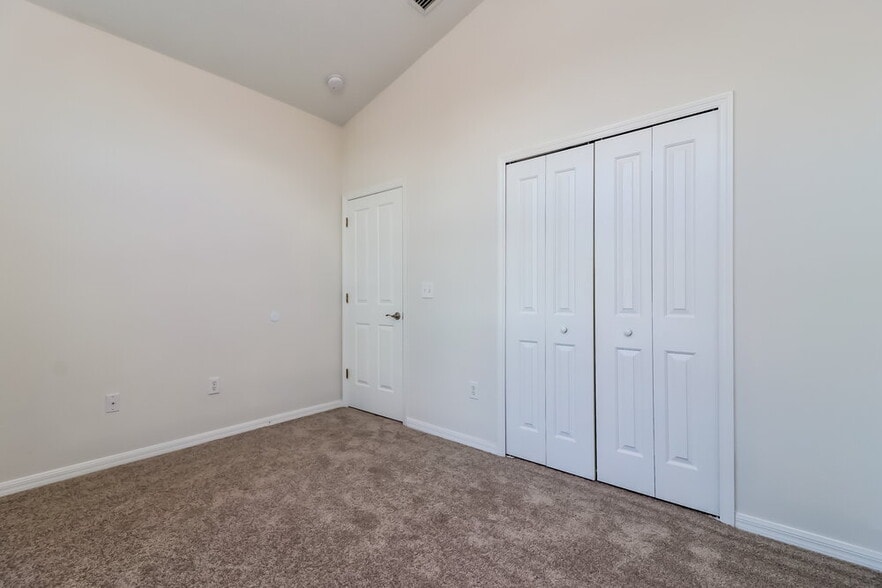 Building Photo - 1243 Maximilian Dr