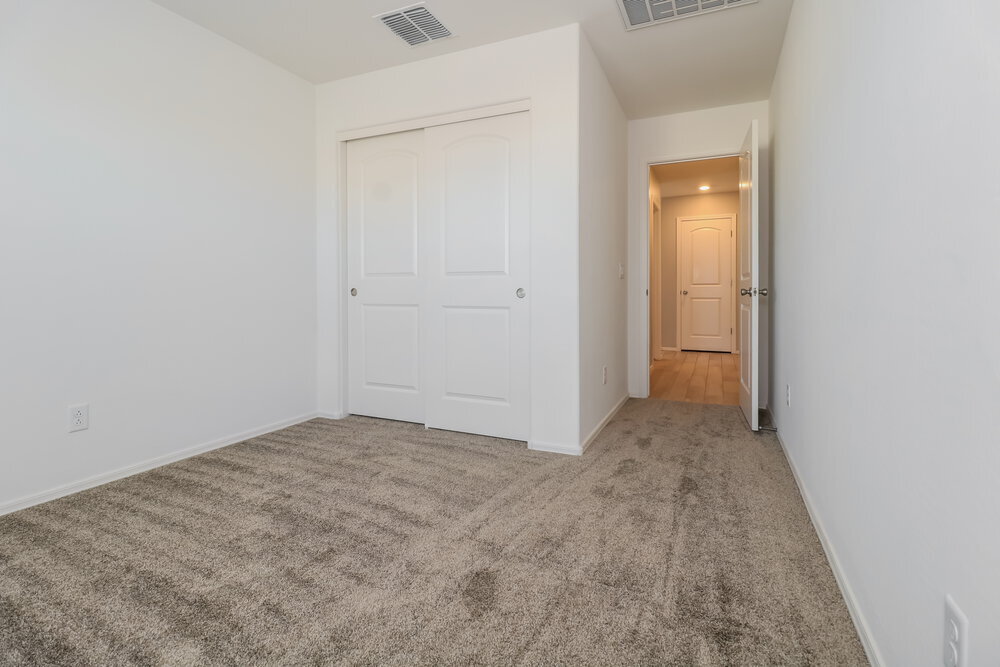 Building Photo - 25773 W Euclid Ave