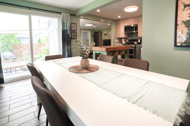 Building Photo - 48 Fales Ave