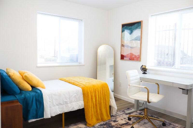 Building Photo - 10 Gentry Wy