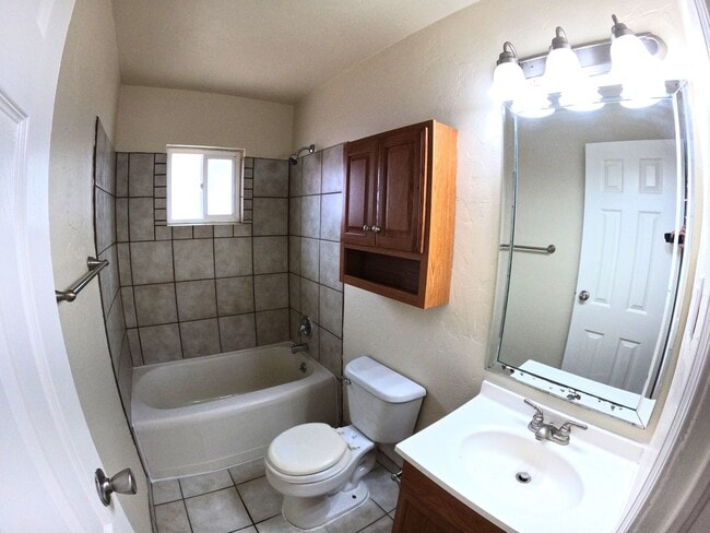 Building Photo - 1417 Fifth St.