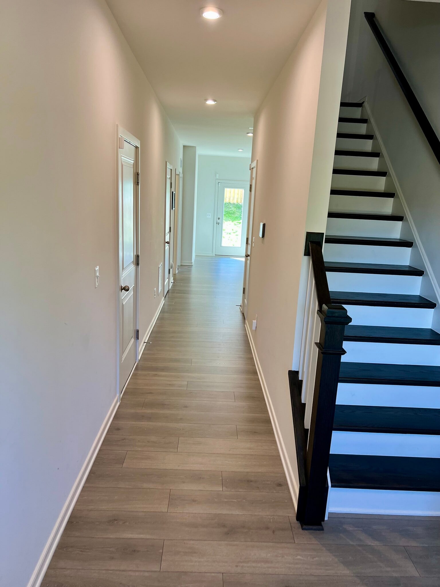 Building Photo - 303 Barnwell Dr