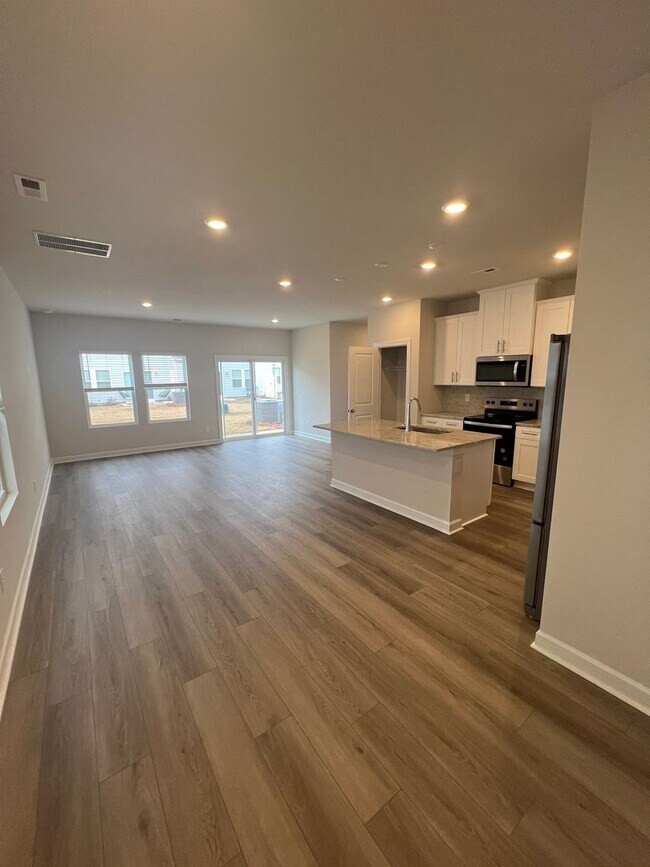 Building Photo - 3 Bedroom, 2.5 Bath Brand New Home for Rent (MONROE)