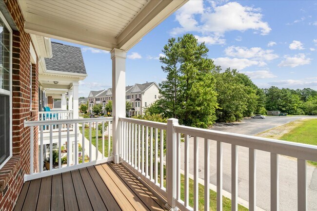 Building Photo - 208 Laydon Way