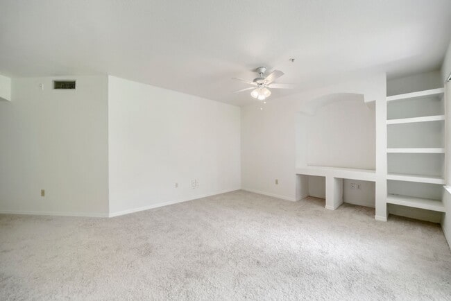 Building Photo - Beautiful Apartment for Rent in Bermuda Dunes Condominiums!