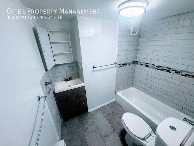 Building Photo - 300 W Coulter St