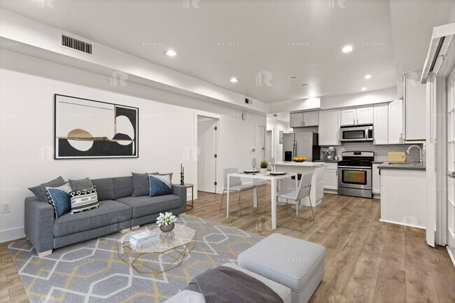 Primary Photo - (Arely:B) 1209-1211 N. Beachwood Drive