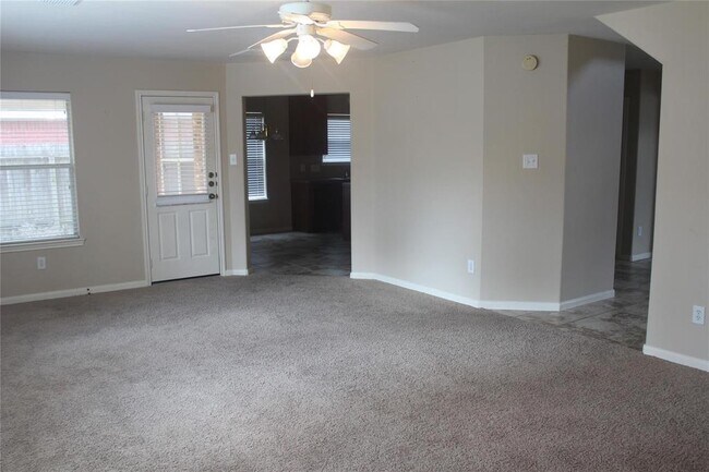 Building Photo - 8307 Cove Timbers Ln
