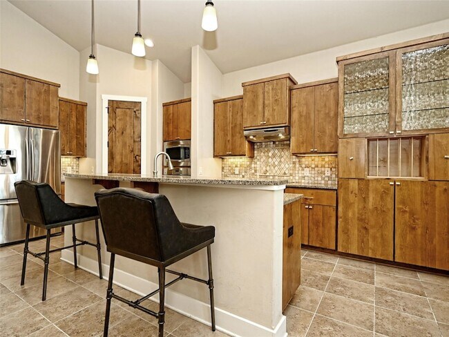 Building Photo - 3001 Noack Dr